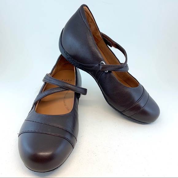Ziera Shoes - Ziera Chocolate Xray Mary Janes 37 XW 6.5-7